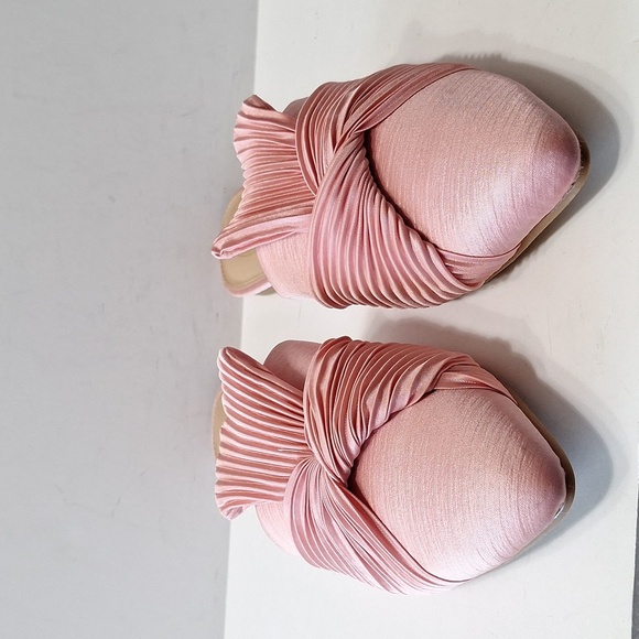 Scoop NYC Pink Coquette Romantic Crinkle Satin Pointed Toe Slip On Mules Size 11 - Picture 4 of 11